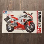 Tamiya - Speelgoedauto YAMAHA YZF-R1 Full Display Model Kit, Hobby en Vrije tijd, Nieuw
