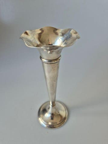Wilkens & Söhne - Vaas - 5216 - .830 zilver - Trompet vaas,