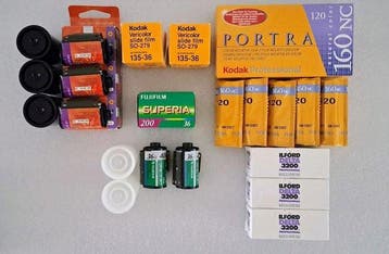 Kodak, Ilford, Fujifilm 16 rolls: 5x Portra 160NC / 3x Delta, Nieuw