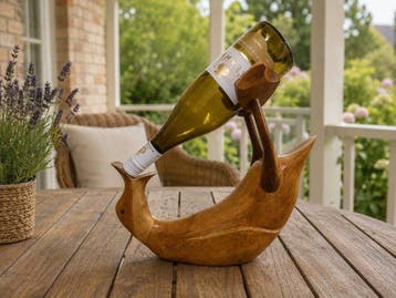 Beeld, the drunk duck - 29 cm - Hout