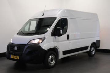 Fiat Ducato 2.3 MJ 140PK L2H2 EURO 6, Stof, Gebruikt, Wit, Lease