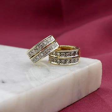 Gouden klapcreolen met diamanten; Ø 13,1 mm (Oorbellen), Sieraden, Tassen en Uiterlijk, Gebruikt, Ophalen of Verzenden, Met edelsteen