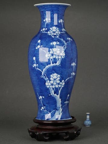 Vaas - Porselein - China - Qing Dynastie (1644-1911) -, Antiek en Kunst