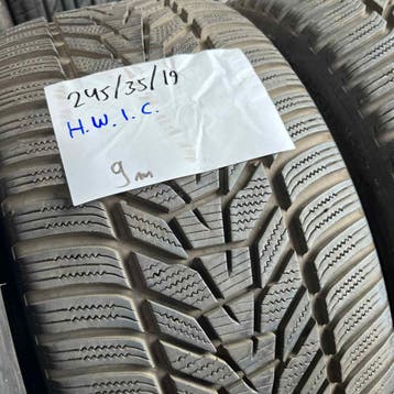 2 x Hankook Winter i*cept 245-35-19 Winterbanden 9mm, Auto-onderdelen, Banden en Velgen, 19 inch, Band(en), Personenwagen, Gebruikt