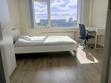 Kamer te huur in Capelle Aan Den IJssel - 14 m² - 1 kamer(s), Rotterdam