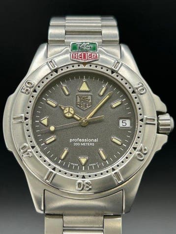 TAG Heuer - 4000 Series Professional - WF1111-0 - Heren -