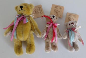Figuur - Set miniatuur beertjes van Geri Bears met originele