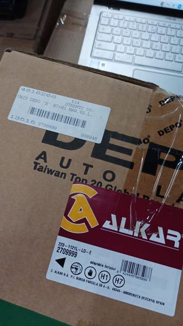 Kia Sorento JC Koplamp H7/H1 - Laatste Stuk! - 67% Korting, Ophalen of Verzenden, Nieuw, Kia