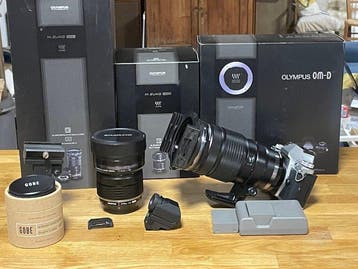 Olympus OM-D E-M5 Mark II Chasse Photographique Kit -, Nieuw