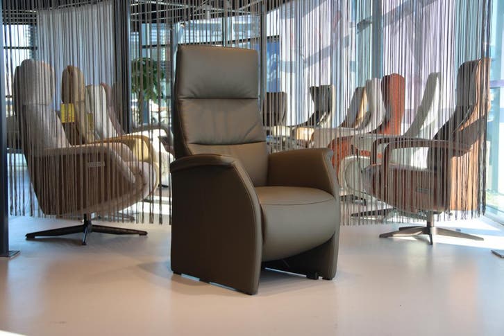 Sta op stoel FZ-R03A06 De Toekomst Feelz 2 motoren+accu Leer, Huis en Inrichting, Fauteuils, Nieuw, Leer, Ophalen of Verzenden