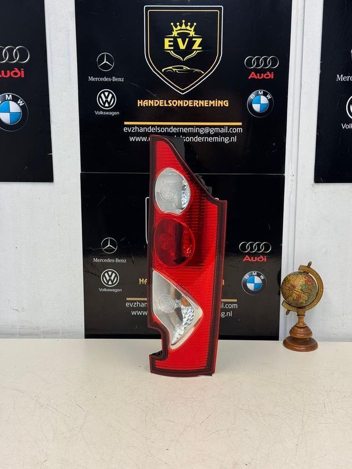 Renault Kangoo Express achterlicht links bj.2012 89072580, Auto-onderdelen, Verlichting, Gebruikt, Renault