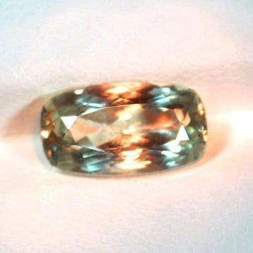 1 pcs Groen, Bruin, Rood, Geel Alexandriet - 3.35 ct -, Nieuw