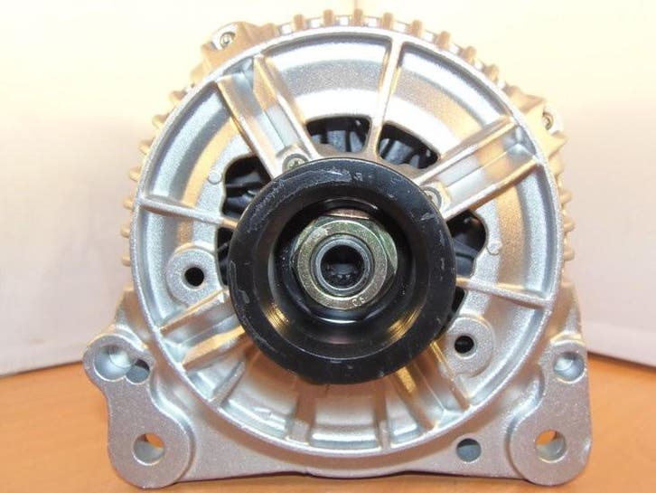 Dynamo 120A Audi, Auto-onderdelen, Motor en Toebehoren, Verzenden
