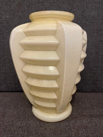 Vaas - Opaline glas - Design “gratte ciel” 1925, Antiek en Kunst