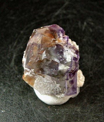 CW2023 Gemmosa Fluoriet met Muscoviet Kristallen op matrix -