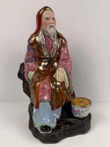 Chinese Famille Rose Porcelain Figure of Shouxing with an