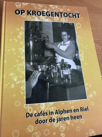 Op Kroegentocht - Ton van Hoek 9789464021905, Verzenden, Zo goed als nieuw, Ton van Hoek