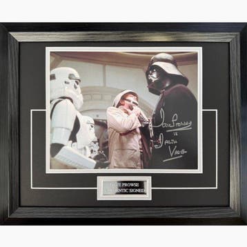Star Wars - Signed by Dave Prowse (+) (Darth Vader), Nieuw