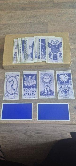 Tarot (3) - Linnen - 1970-1980 - De hermetische tarot, Antiek en Kunst