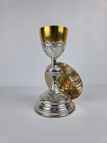 Kelk - .800 zilver - Kostbare liturgische kelk - 23,5 cm, Antiek en Kunst
