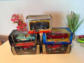 Bburago 1:24 - Modelauto (5) - Mercedes, Alfa Romeo,, Hobby en Vrije tijd, Nieuw