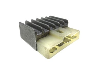 Spanningsregelaar 12 volt 4-polig DC origineel Tomos e-start, Ophalen of Verzenden, Nieuw