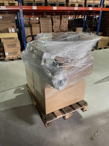 Pallet 8 met een Partij Retourgoederen Voor €150, Ophalen of Verzenden, Overige categorieën