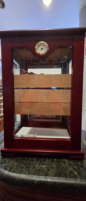 Vitrinekast - Cedar - Humidor-vitrine