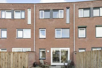 Te huur: Huis Rondostraat in Hellevoetsluis, Hellevoetsluis, Zuid-Holland