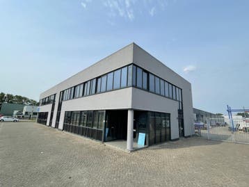 Opslagruimte Storage Garagebox huren in Spijkenisse, Huur, Opslag of Loods