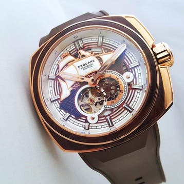 NSquare - VOYAGER - Automatic - Rotating Helm Wheel - Gold -, Nieuw