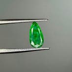 Zonder minimumprijs Groen Smaragd - 0.94 ct - International, Nieuw