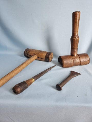 Scheeps gereedschap (4) - Hout, IJzer, Koper