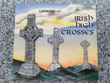 Look atIrish high crosses (Fergus O’Farrell), Gelezen, Achtergrond en Informatie, Overige onderwerpen, Verzenden