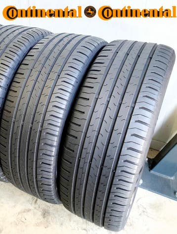2x 215 60 R17 CONTINENTAL 5.5 a 6mm €70 P.S GEMONTEERD EN AL, Ophalen, 17 inch, Band(en), Terreinwagen