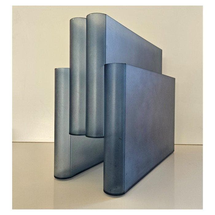 Kartell - Giotto Stoppino - Tijdschriftenhouder - kunststof, Antiek en Kunst, Antiek | Meubels | Stoelen en Banken