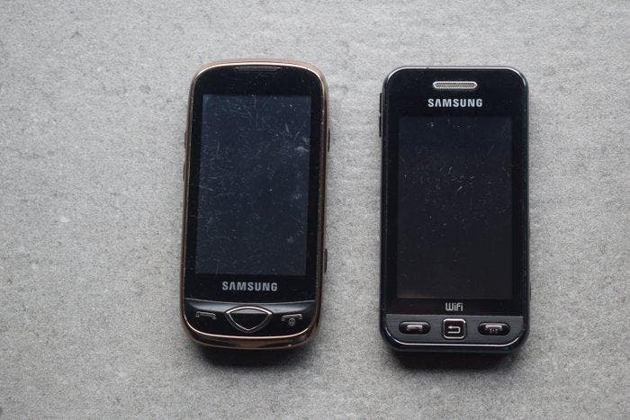 Samsung - Mobiele telefoon (2), Spelcomputers en Games, Spelcomputers | Overige Accessoires