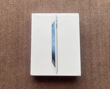 Apple iPad 3 Generation 64 Giga Cellular - Computer - In, Nieuw
