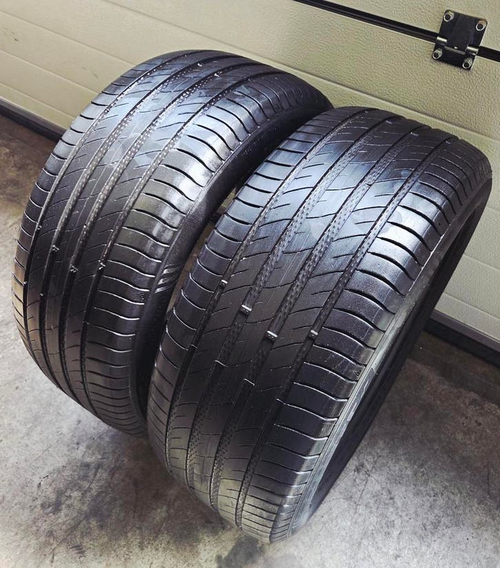 2x 215 55 R16 DELINTE 6mm €45 P.S GEMONTEERD EN AL, Auto-onderdelen, Banden en Velgen, 16 inch, Zomerbanden, 215 mm, Personenwagen