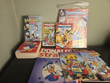 Donald Duck - Various items - 9 Strips en merchandise, Nieuw
