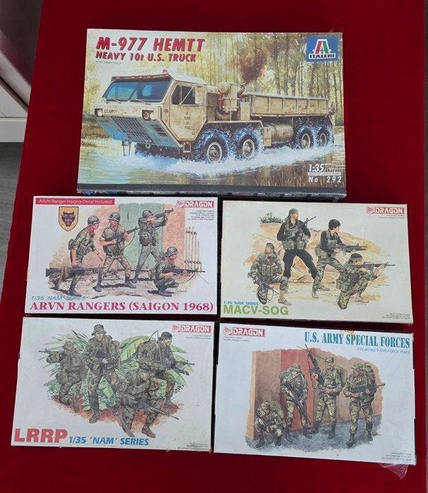 Italeri - Speelgoed bouwpakket M-977 HEMTT; ARVN RANGERS, Kinderen en Baby's, Speelgoed | Overig