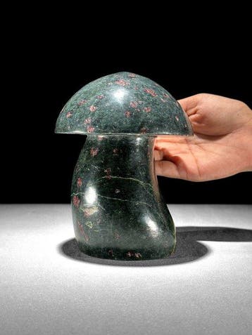 Geen minimumprijs - Handgesneden Ruby Zoisite