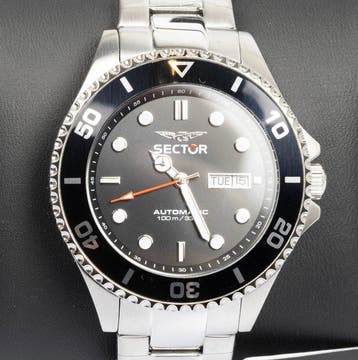 Sector - 230 - Automatic - Day & Date - 100 m - 43 mm -, Nieuw