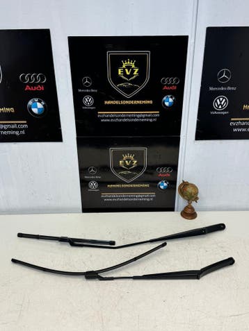 Seat Ibiza bj.2019 ruitenwisser arm set voor rechts en links, Gebruikt, Seat