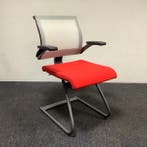Ahrend 240 Vergaderstoel met kunststof rug, antraciet - rood, Gebruikt, Zwart, Ophalen of Verzenden, Eén