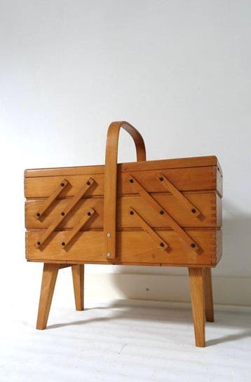 Naaidoos - Hout - Mid-Century Modern