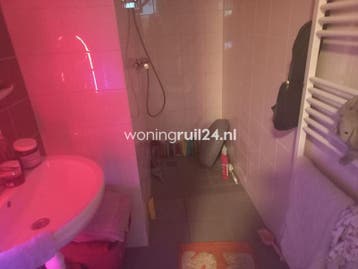 Woningruil - Stationslaan 123-a11 - 2 kamers, Huizen en Kamers, Noord-Brabant