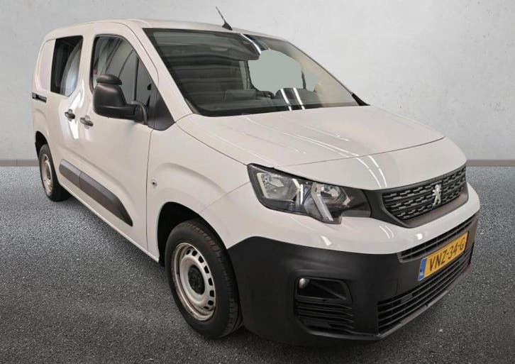Peugeot Partner 1.2 Benzine 111PK Euro6 Premium, Auto's, Bestelauto's, Dealer onderhouden, Lease, Zwart, Handgeschakeld, Wit, Financial lease