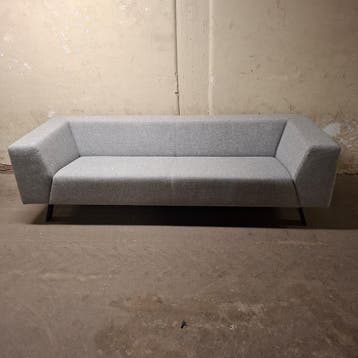 1x Gispen SETT sofa (3,5 zit) Grijs Gebruikt, Gebruikt, Driepersoons, 75 tot 100 cm, Stof