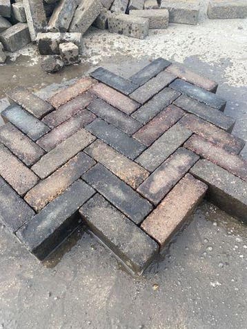 Gebruikte betonnen dikformaten bont Brons (op pallets), Tuin en Terras, Tegels en Klinkers, Ophalen of Verzenden, Nieuw, Beton